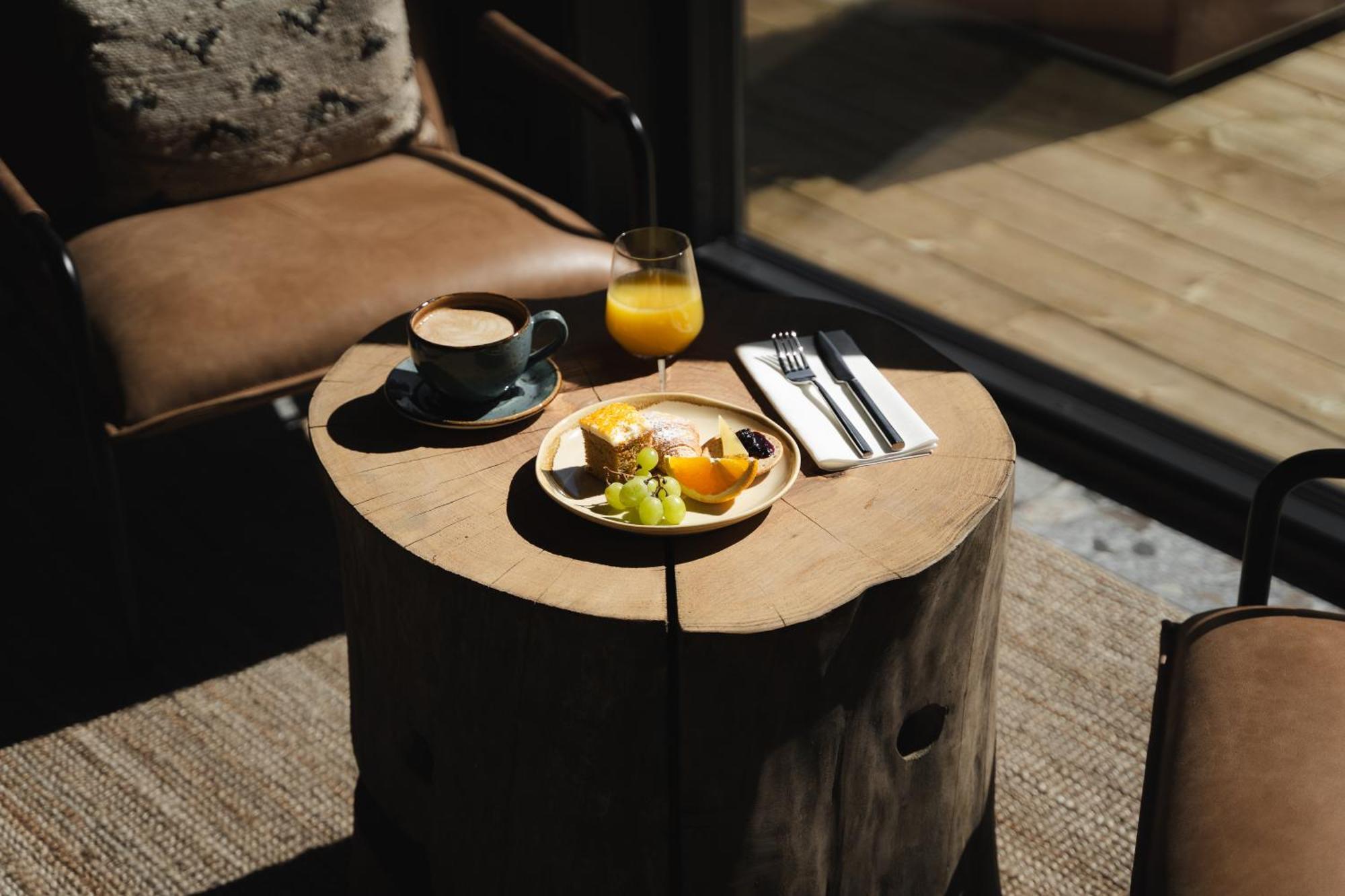 Henningsvaer Bryggehotell - By Classic Norway Hotels Esterno foto