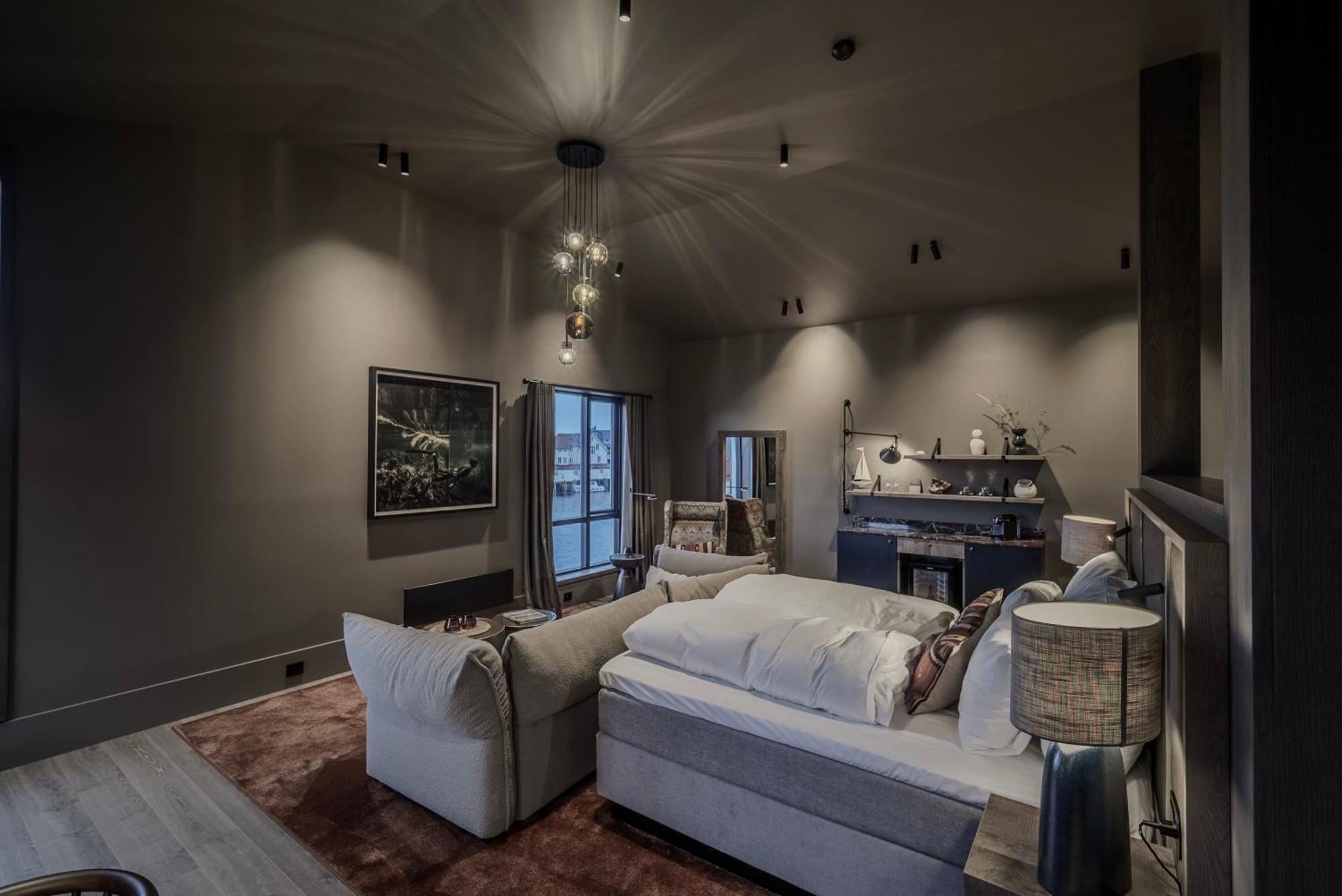 Henningsvaer Bryggehotell - By Classic Norway Hotels Esterno foto