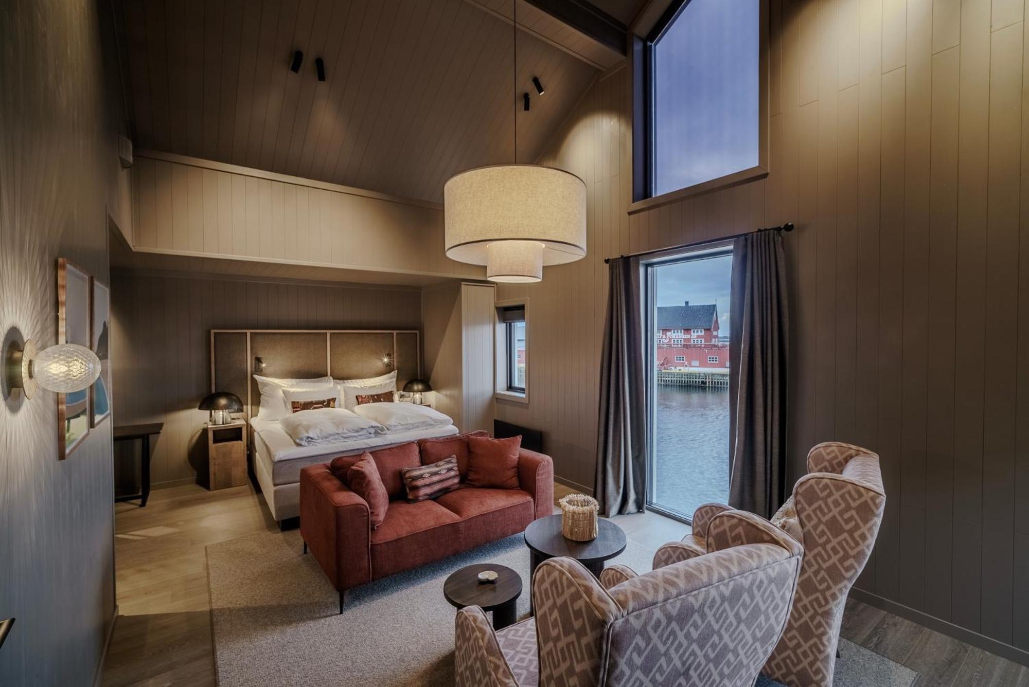 Henningsvaer Bryggehotell - By Classic Norway Hotels Esterno foto
