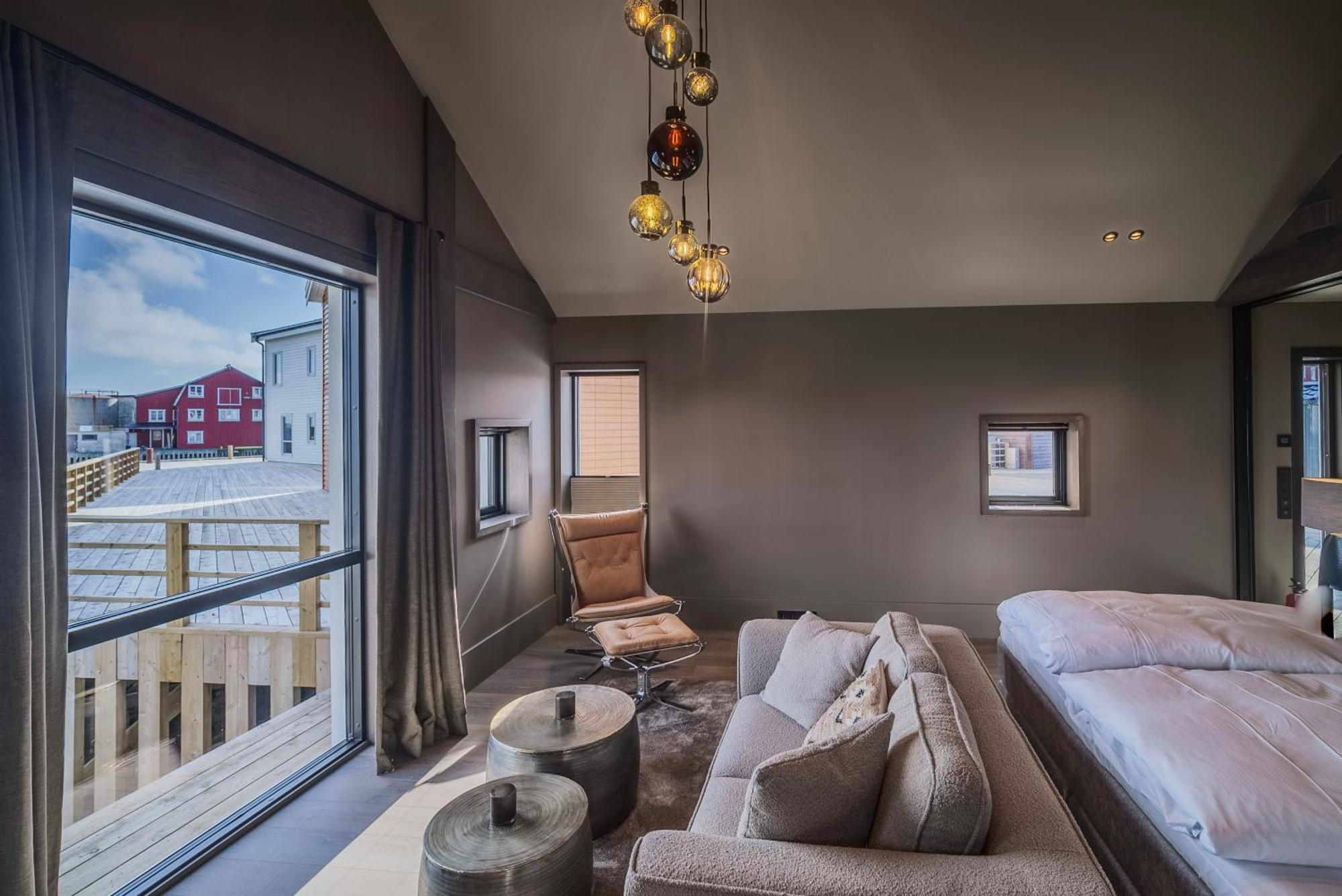 Henningsvaer Bryggehotell - By Classic Norway Hotels Esterno foto