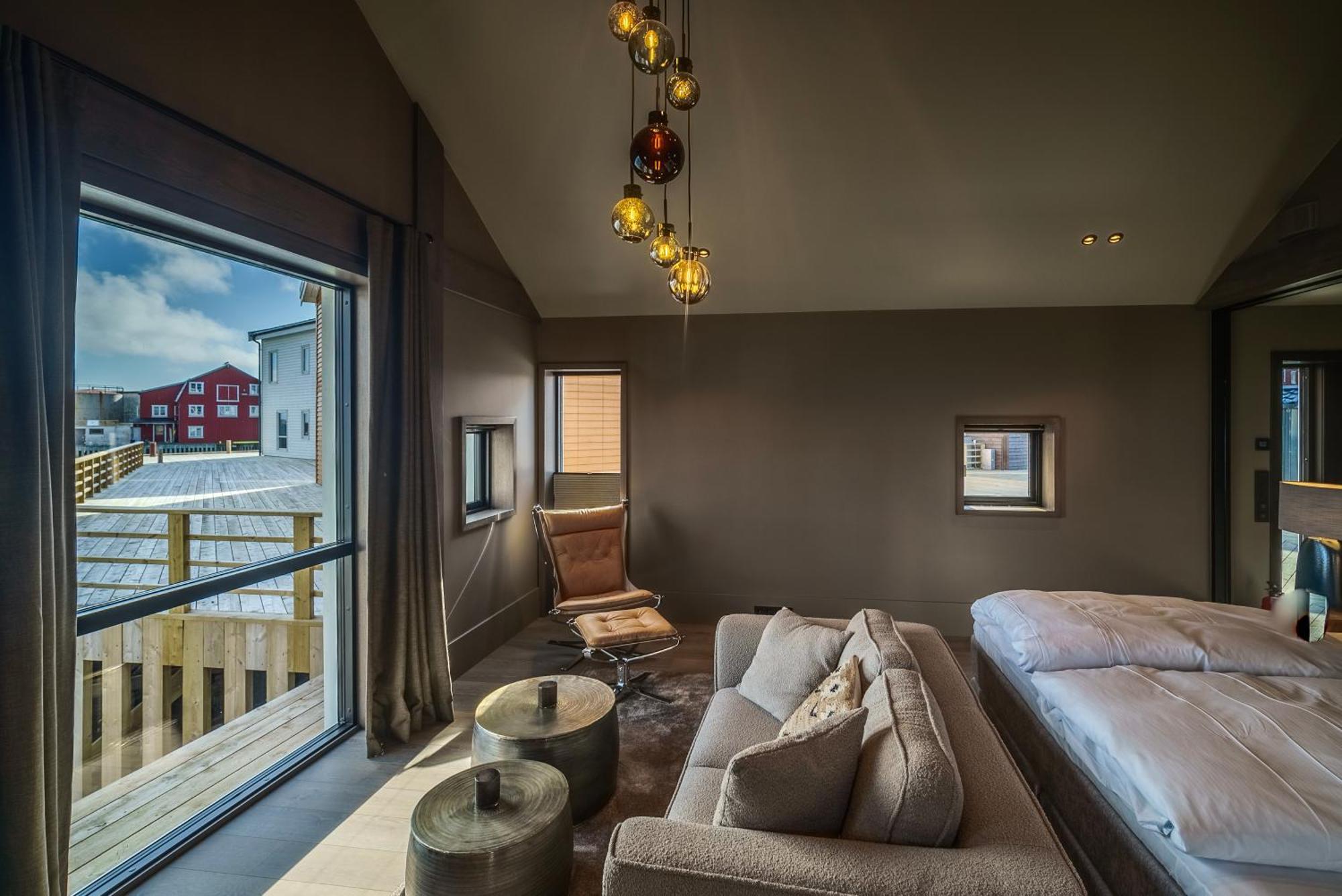 Henningsvaer Bryggehotell - By Classic Norway Hotels Esterno foto
