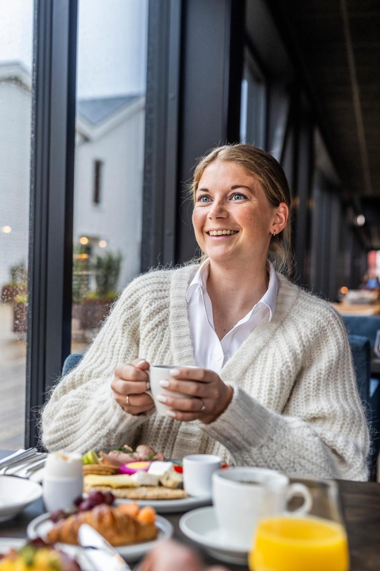 Henningsvaer Bryggehotell - By Classic Norway Hotels Esterno foto