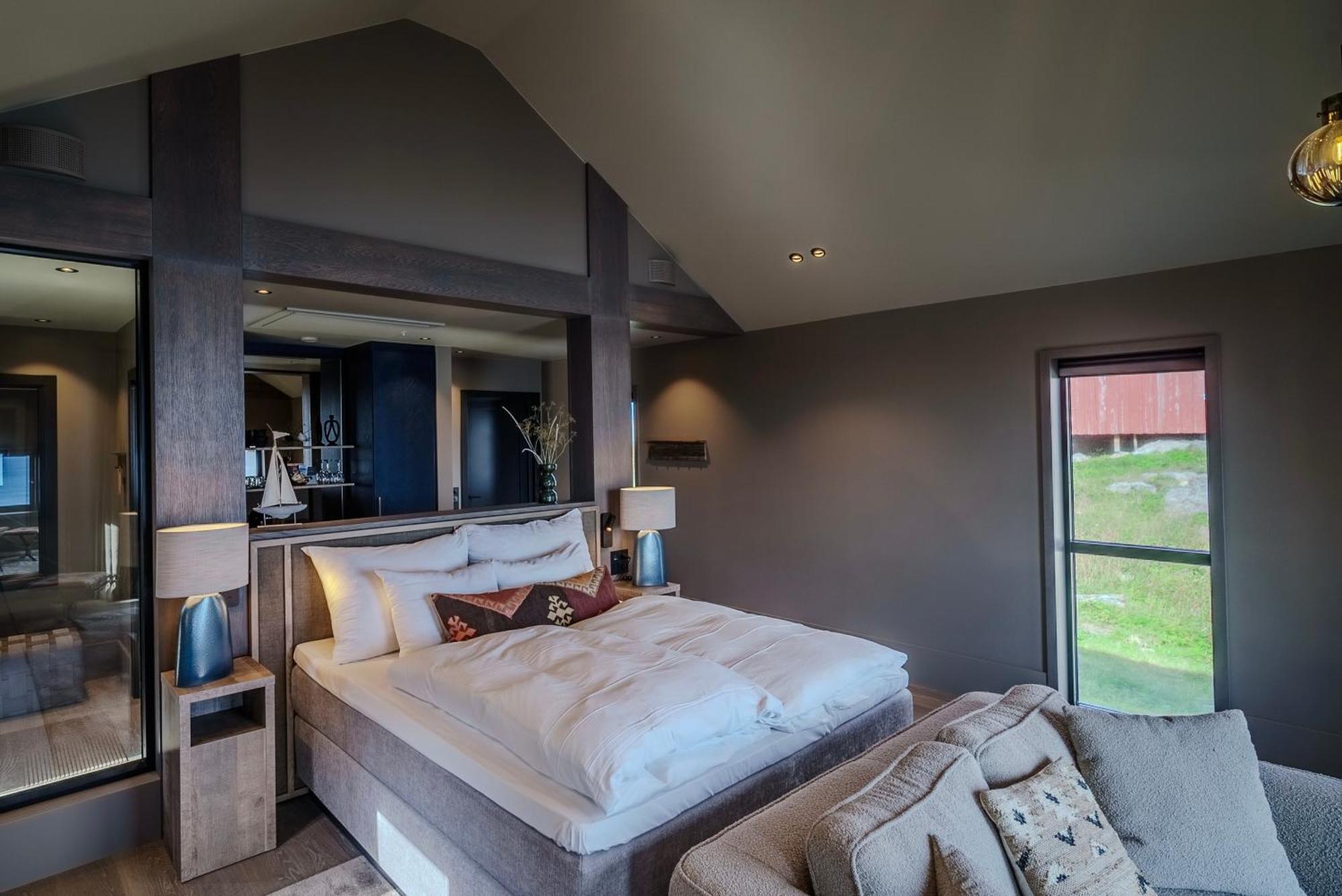 Henningsvaer Bryggehotell - By Classic Norway Hotels Esterno foto