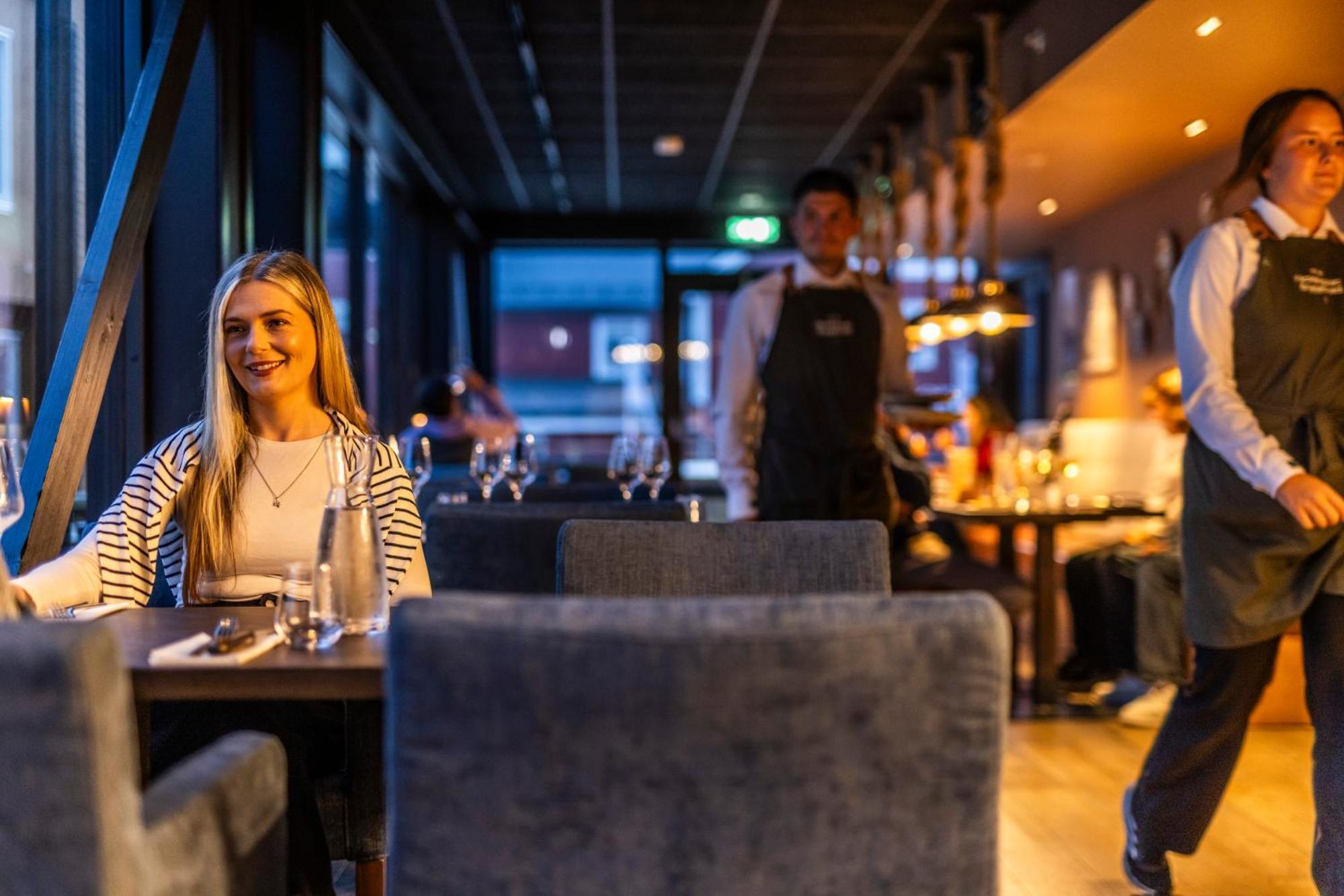 Henningsvaer Bryggehotell - By Classic Norway Hotels Esterno foto